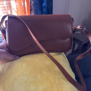 Chic Brown Crossbody Bag (Vegan leather)